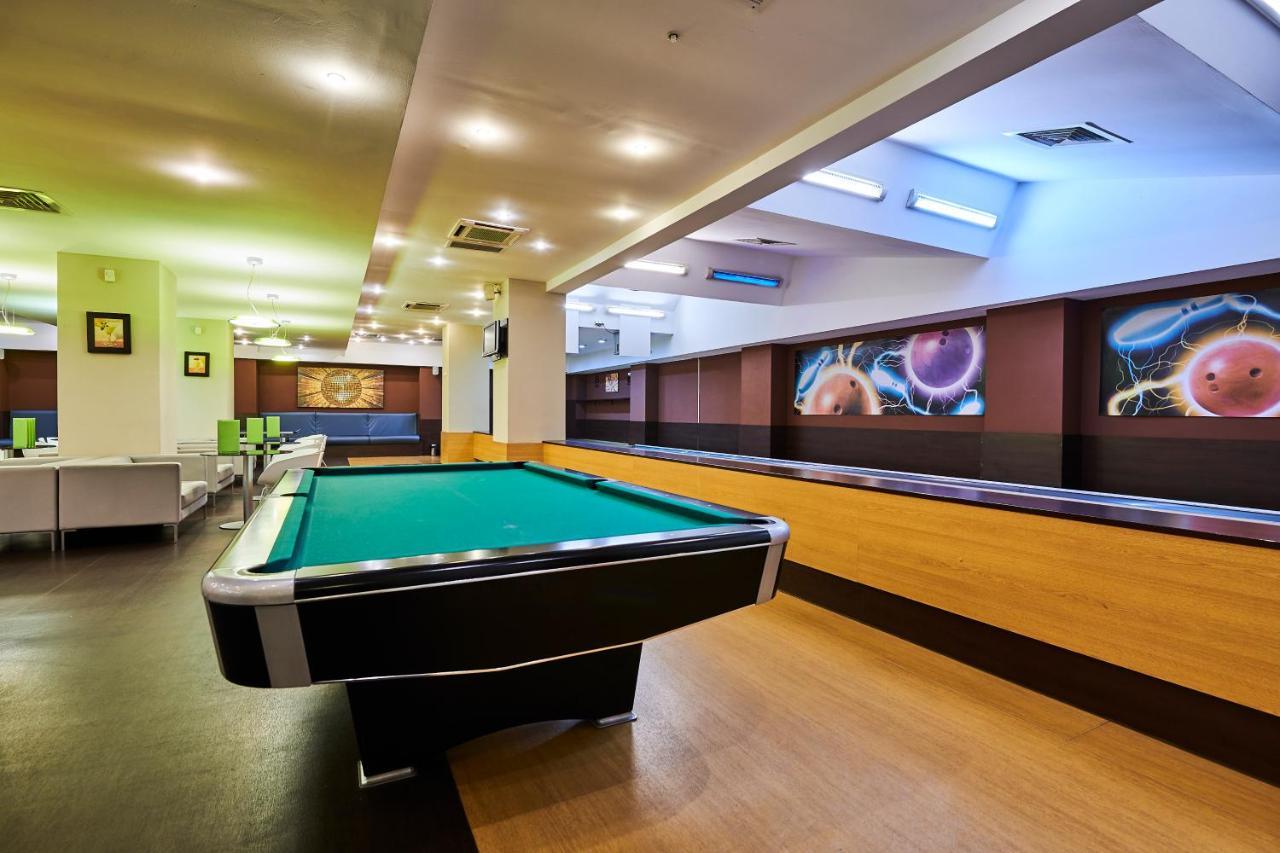 Hotel Clermont Ковасна Екстер'єр фото