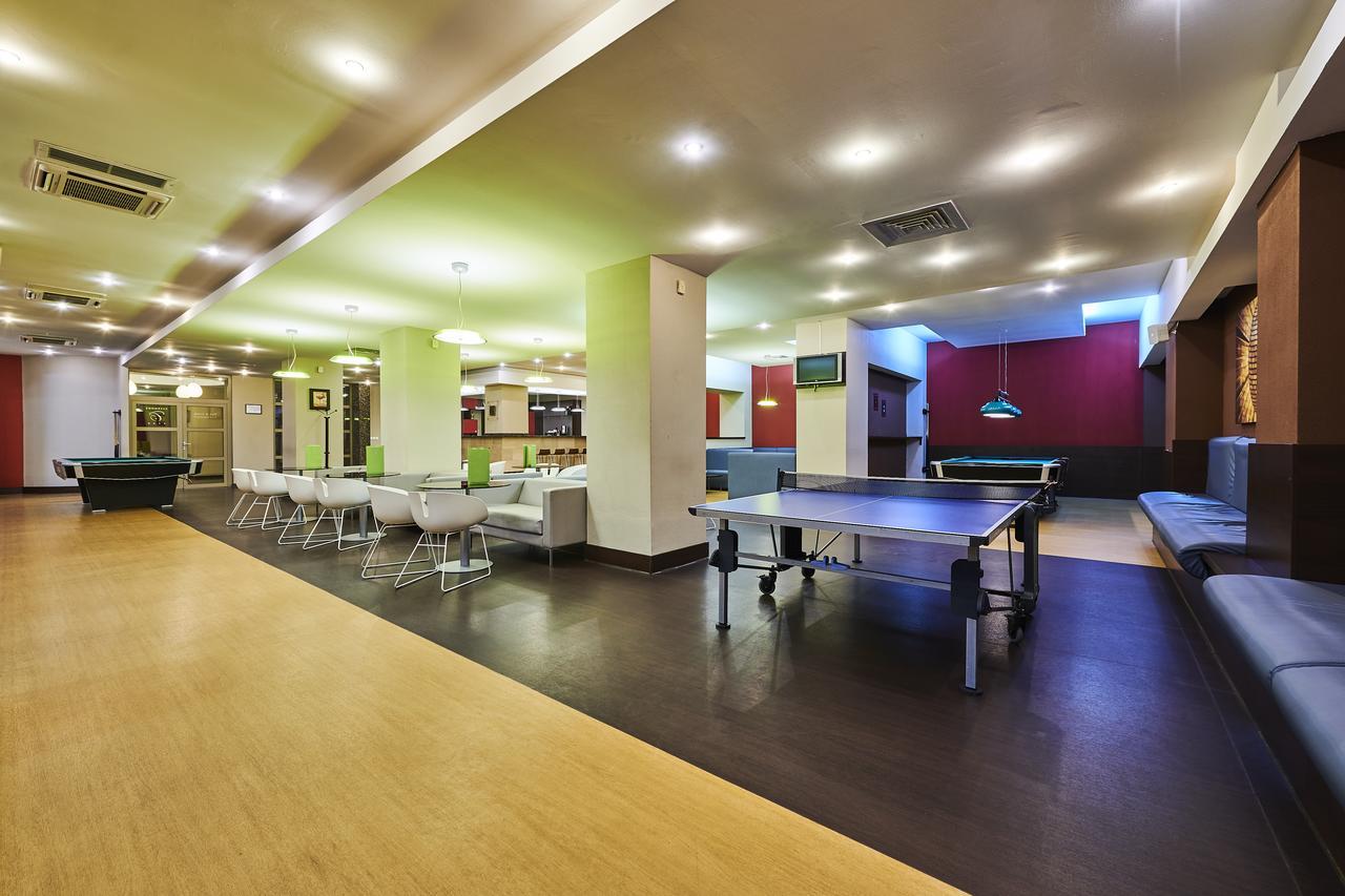 Hotel Clermont Ковасна Екстер'єр фото
